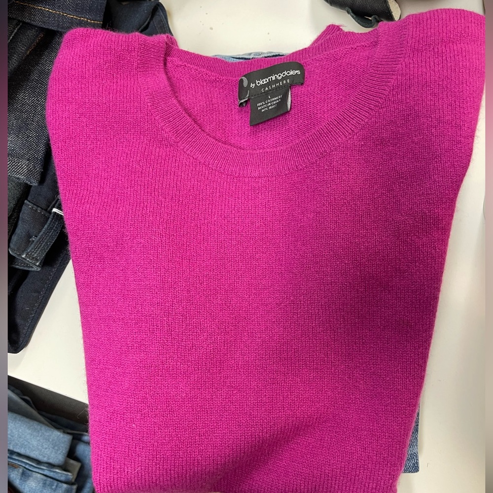 Beautiful cashmere sweater/blouse